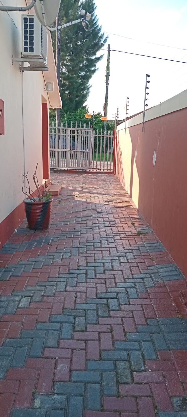 5 Bedroom Property for Sale in Mdantsane Nu 17 Eastern Cape